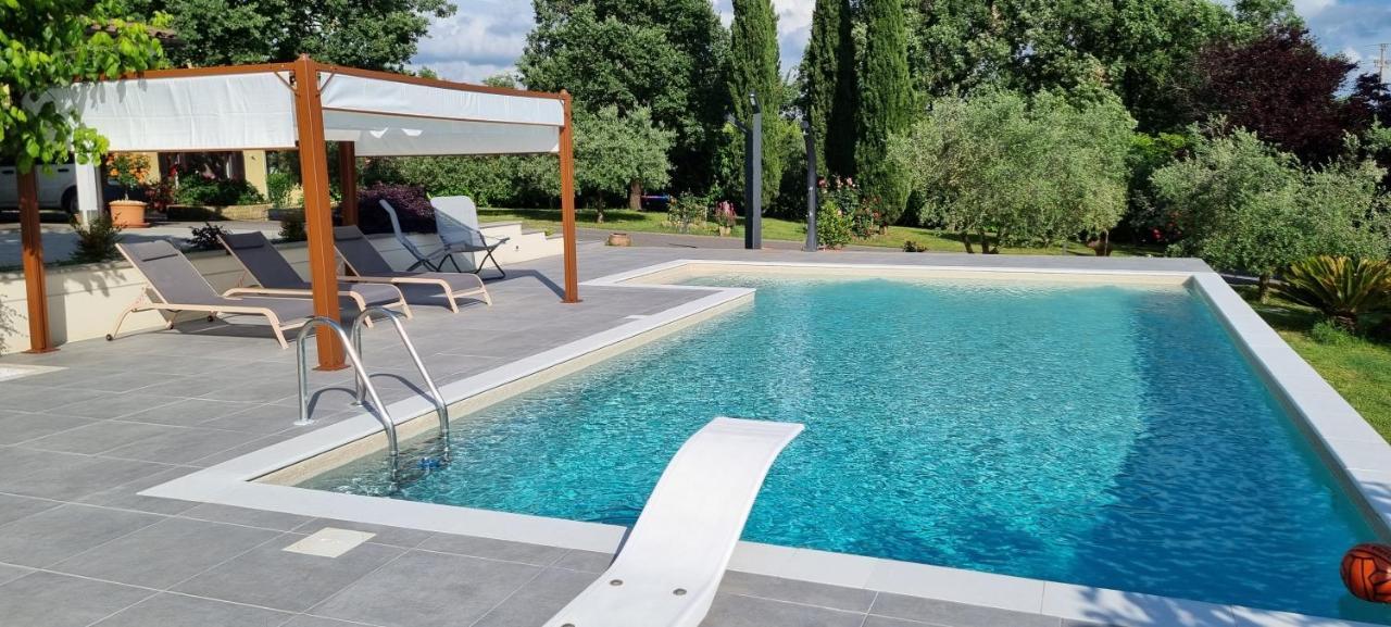 Oltre La Siepe Apartment Nepi Екстериор снимка